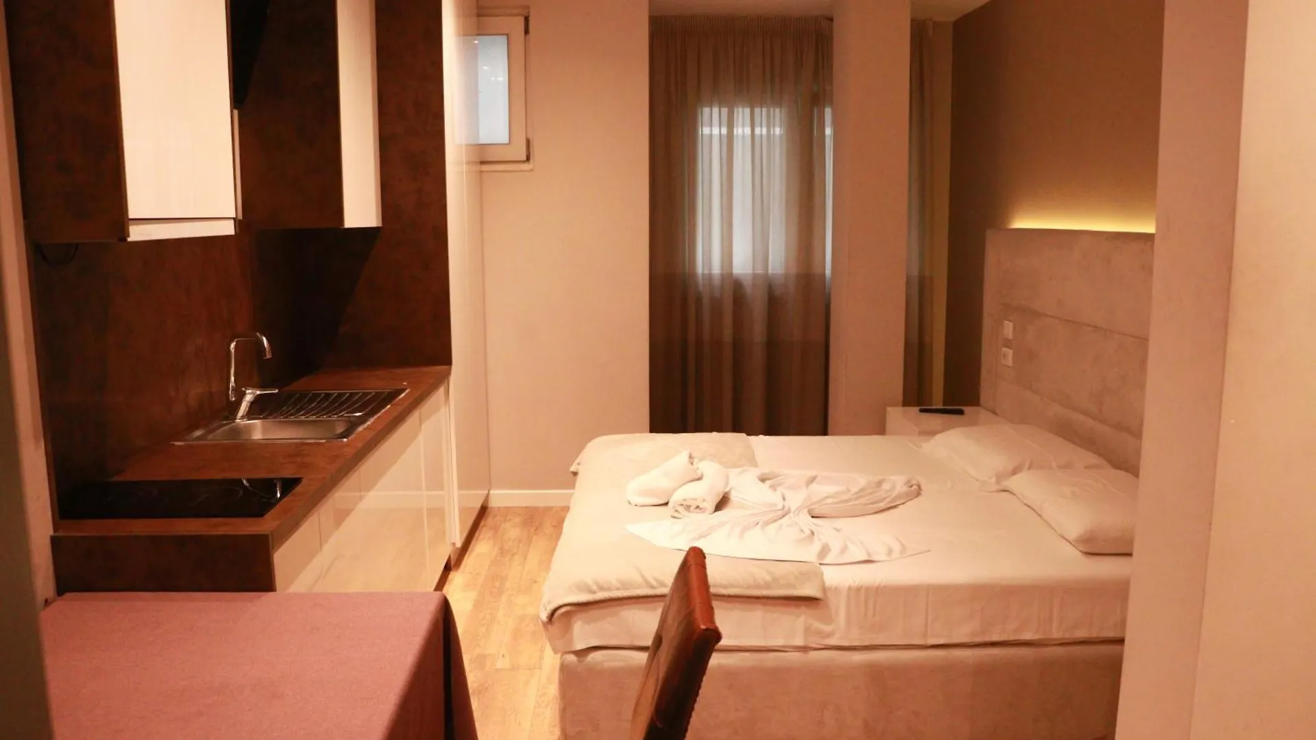 Nest&Rest Apartments ティラナ